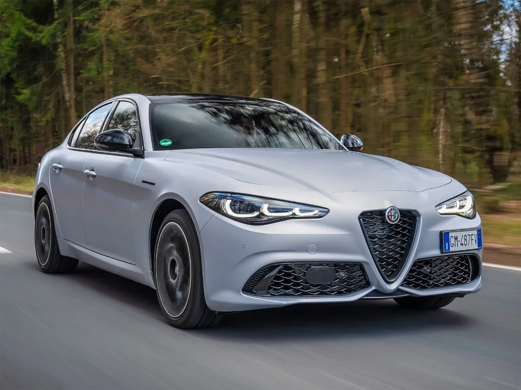 Alfa Romeo Giulia рестайлинг 2022, седан, 2 поколение, 952 (10.2022 - н.в.)