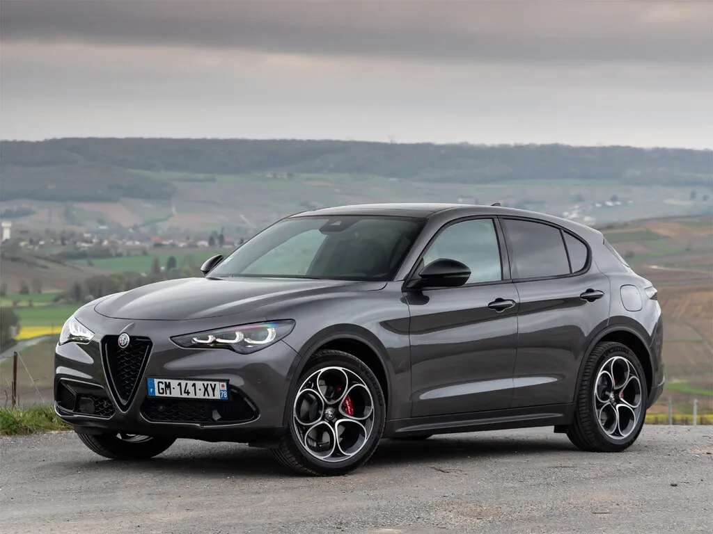 Alfa Romeo Stelvio рестайлинг 2022, джип/suv 5 дв., 1 поколение, 949 (10.2022 - н.в.)