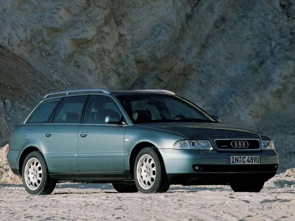 Audi A4 2-й рестайлинг 1999, универсал, 1 поколение, B5 (02.1999 - 09.2001)