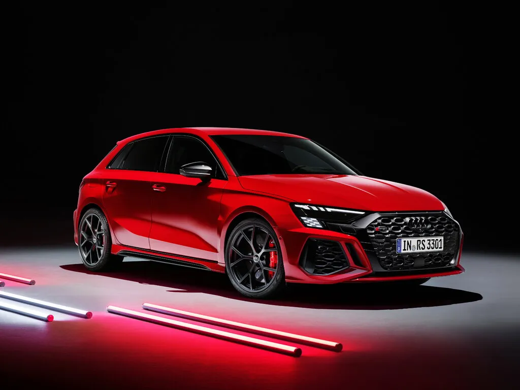 Audi RS3 2021, хэтчбек 5 дв., 4 поколение, 8Y (07.2021 - 12.2022)
