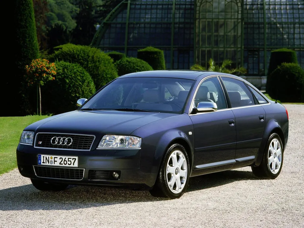 Audi S6 рестайлинг 2001, седан, 2 поколение, C5 (05.2001 - 01.2005)
