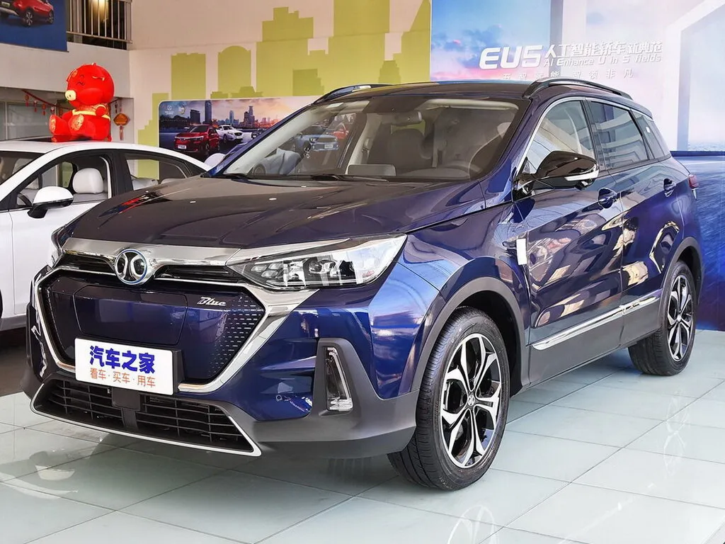 BAIC BJEV EX5 2019, джип/suv 5 дв., 1 поколение (01.2019 - 12.2023)