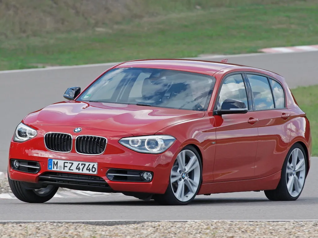BMW 1-Series 2011, хэтчбек 5 дв., 2 поколение, F20 (09.2011 - 03.2015)