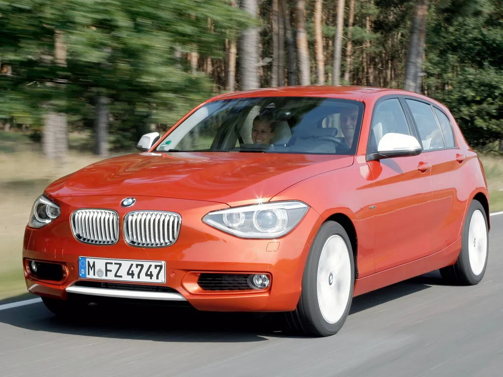 BMW 1-Series 2011, хэтчбек 5 дв., 2 поколение, F20 (09.2011 - 06.2015)