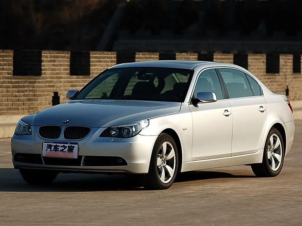 BMW 5-Series 2003, седан, 5 поколение, E60 (07.2003 - 03.2008)