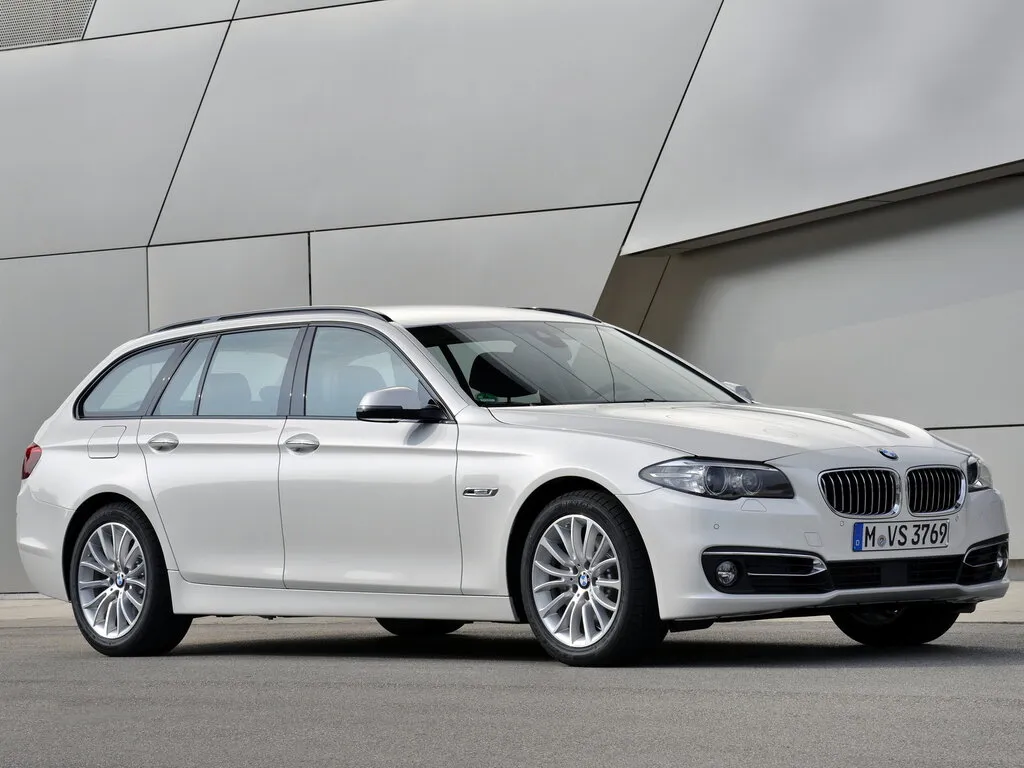 BMW 5-Series рестайлинг 2013, универсал, 6 поколение, F11 (09.2013 - 08.2015)