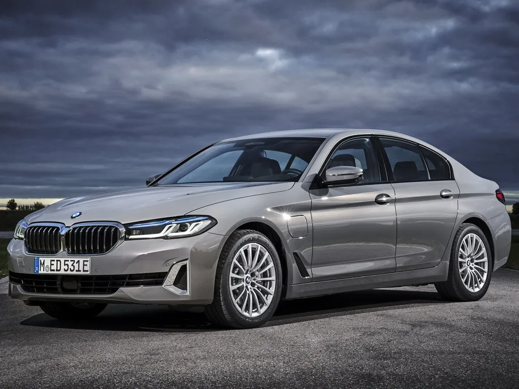 BMW 5-Series рестайлинг 2020, седан, 7 поколение, G30 (05.2020 - 11.2023)