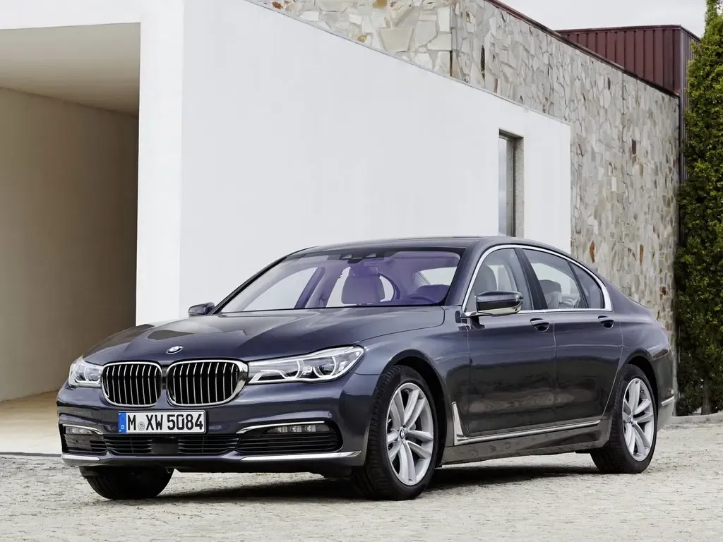 BMW 7-Series 2015, седан, 6 поколение, G11, G12 (07.2015 - 12.2018)