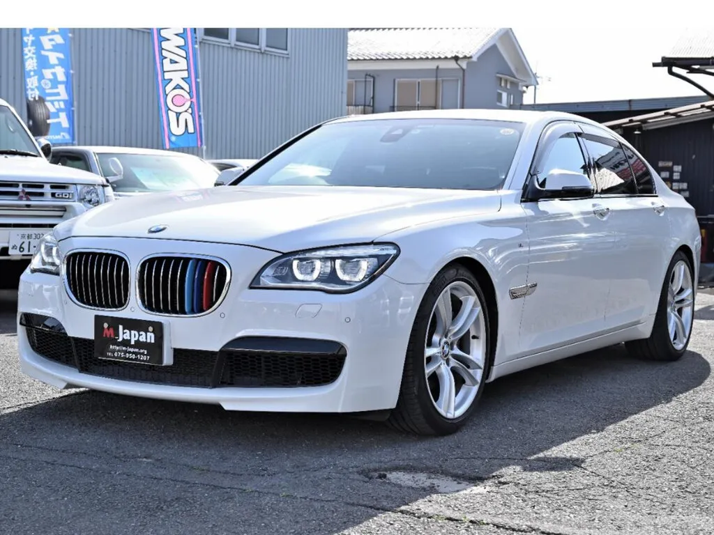 BMW 7-Series рестайлинг 2012, седан, 5 поколение (09.2012 - 09.2015)