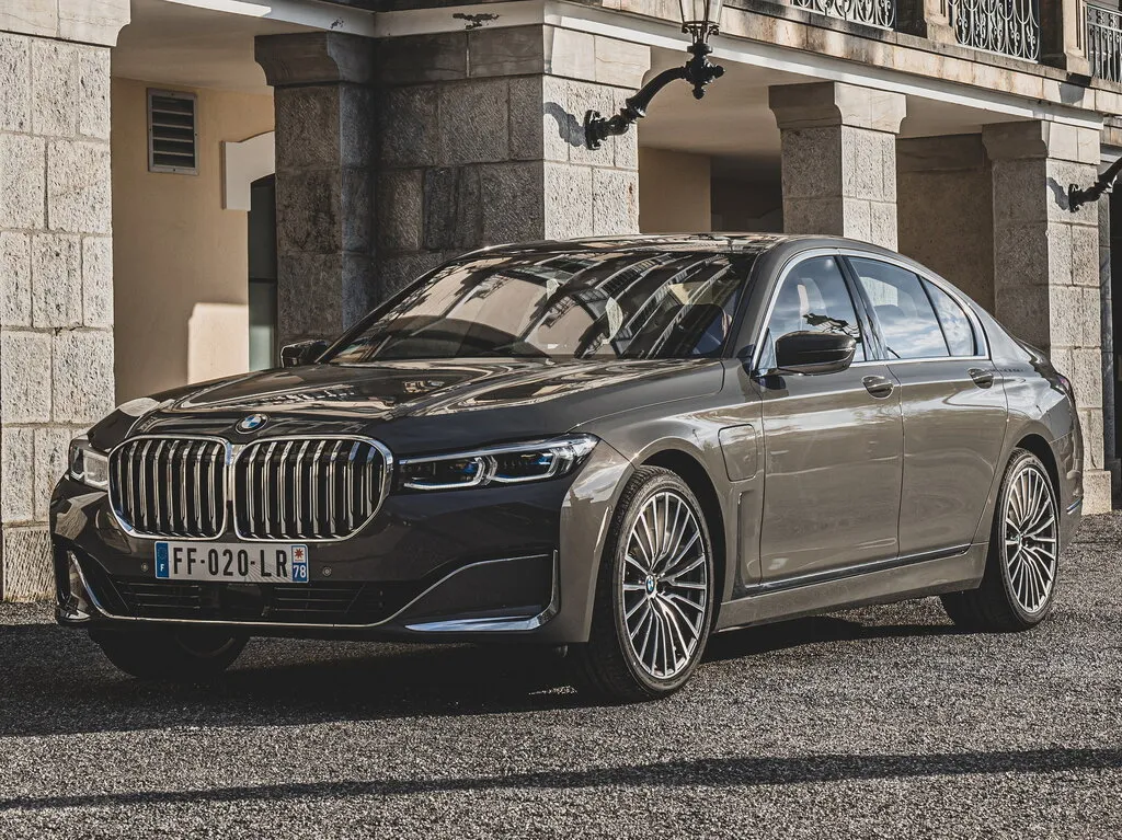 BMW 7-Series рестайлинг 2019, седан, 6 поколение, G11, G12 (01.2019 - 09.2022)