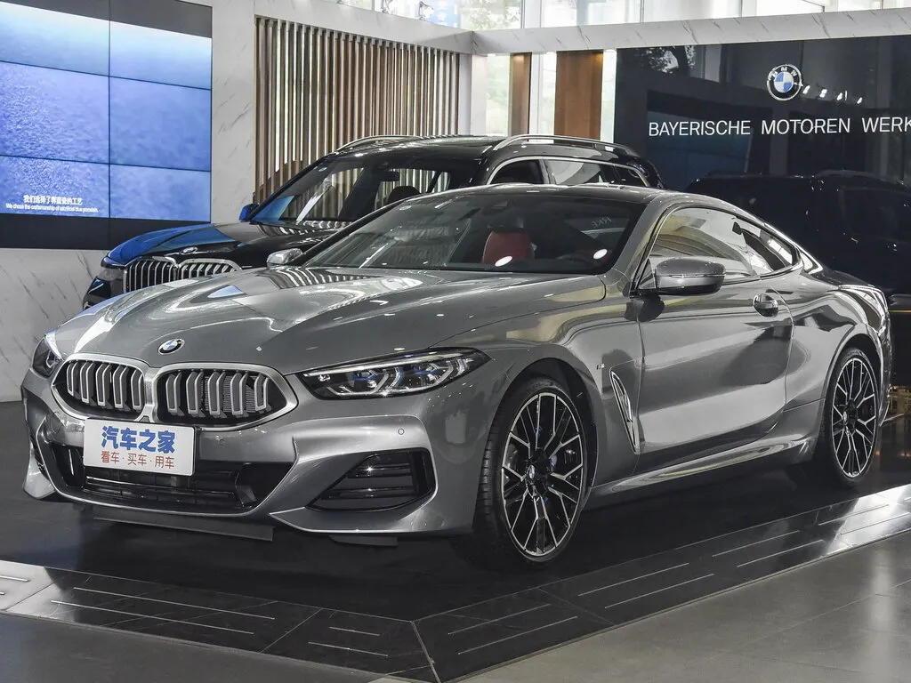 BMW 8-Series рестайлинг 2022, купе, 2 поколение, G15 (01.2022 - н.в.)