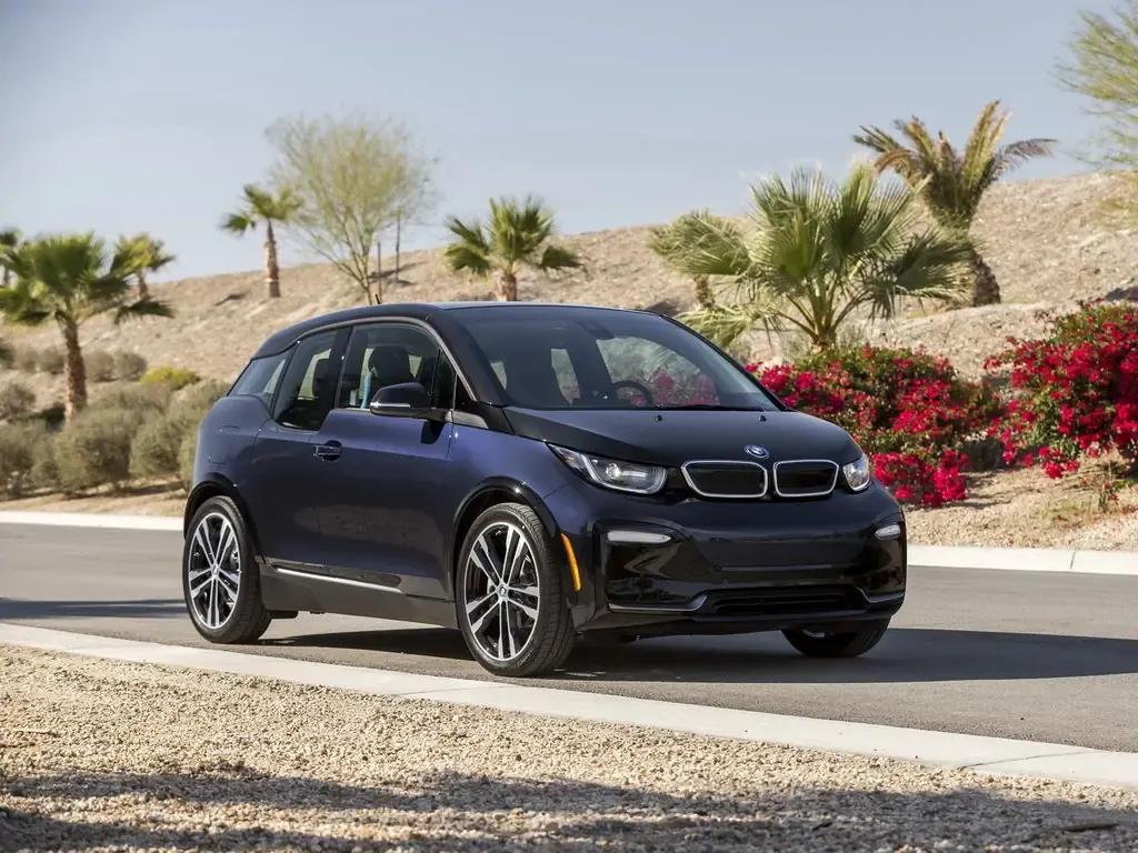 BMW i3 рестайлинг 2017, хэтчбек 5 дв., 1 поколение, I01 (09.2017 - 08.2022)