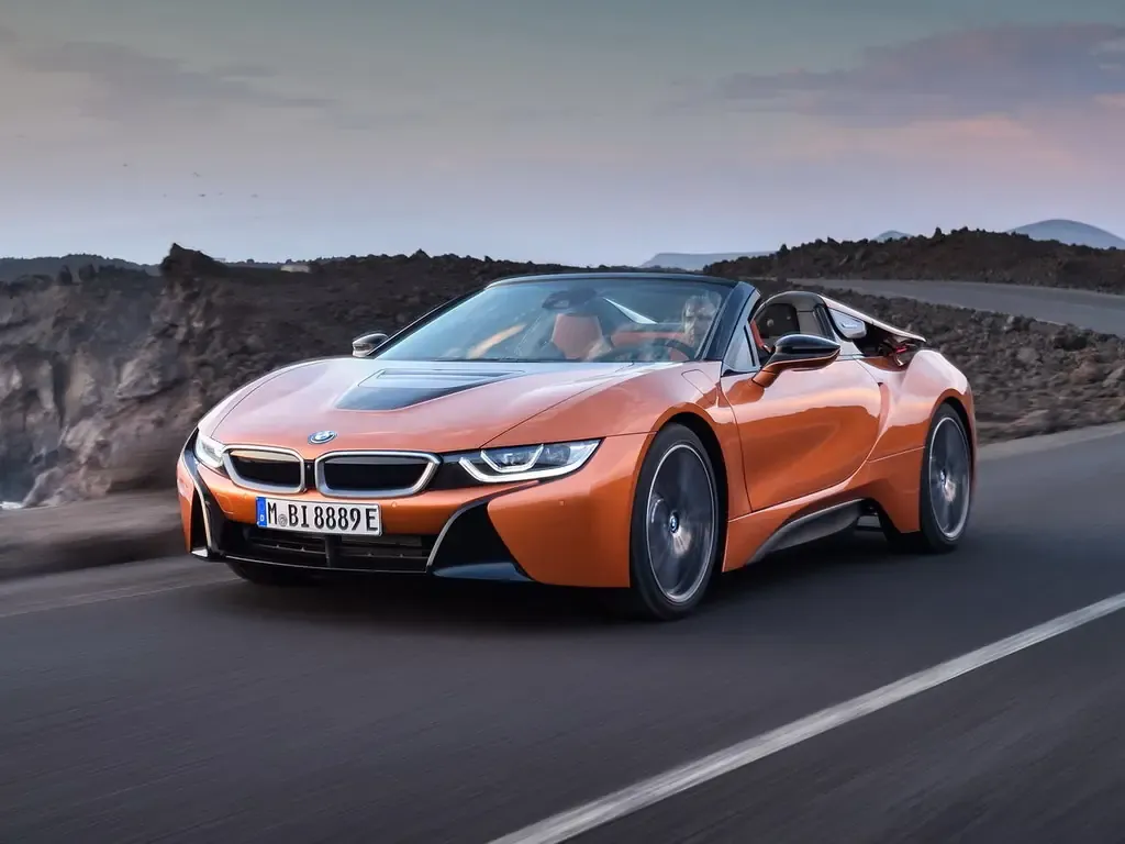 BMW i8 рестайлинг 2017, открытый кузов, 1 поколение, l15 (12.2017 - 06.2020)