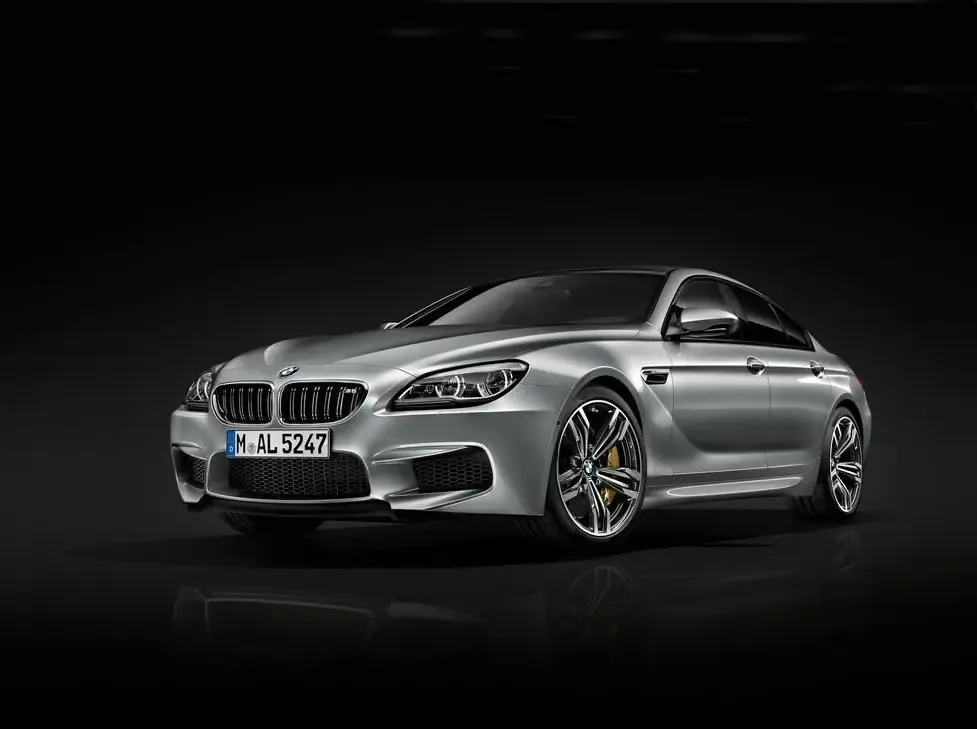 BMW M6 рестайлинг 2015, седан, 3 поколение, F06 (03.2015 - 04.2018)