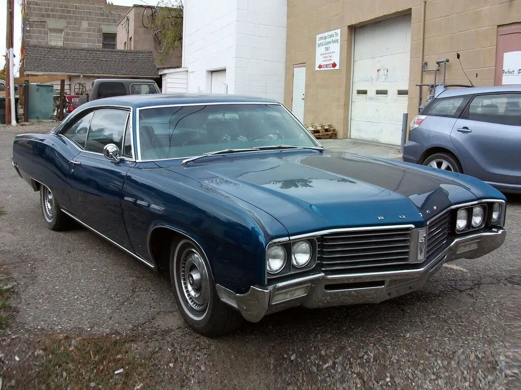 Buick LeSabre 2-й рестайлинг 1966, купе, 3 поколение (09.1966 - 09.1967)