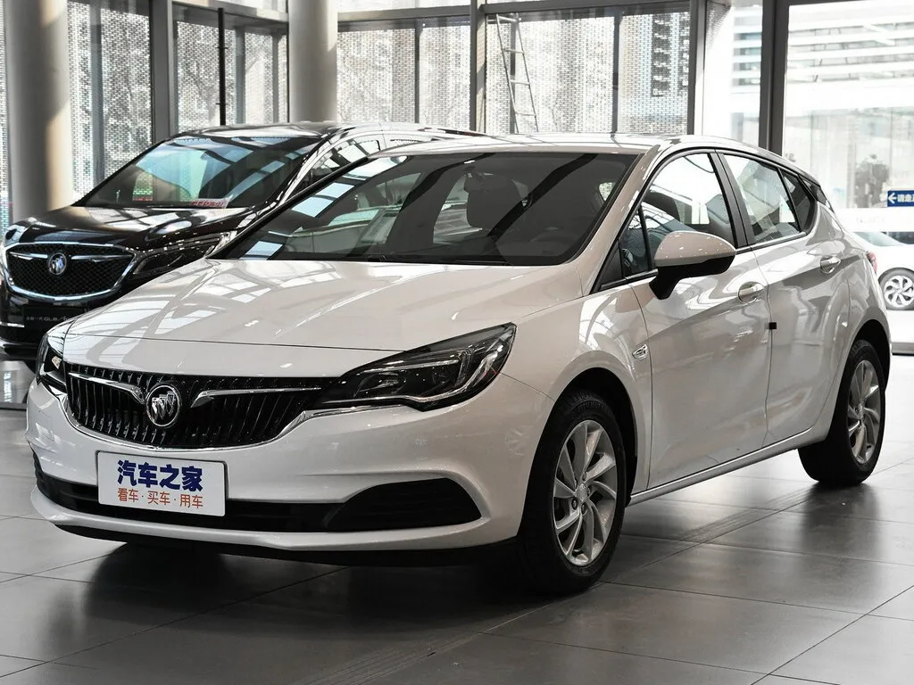 Buick Verano рестайлинг 2017, хэтчбек 5 дв., 2 поколение (10.2017 - 08.2019)
