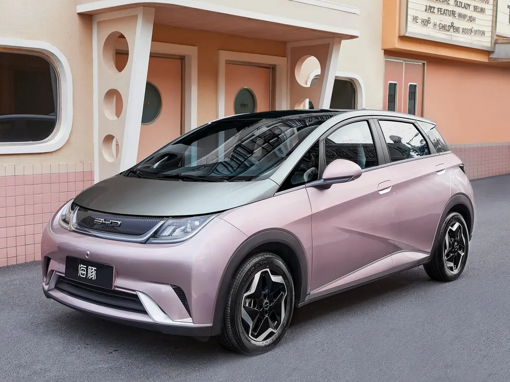 BYD Dolphin 2021, хэтчбек 5 дв., 1 поколение (04.2021 - н.в.)