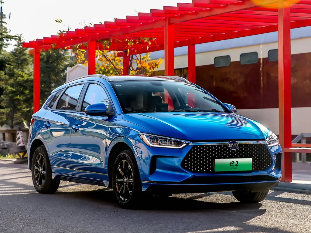 BYD e2 2019, хэтчбек 5 дв., 1 поколение (04.2019 - 04.2023)