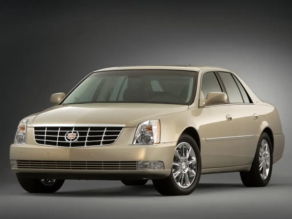 Cadillac DTS 2005, седан, 1 поколение (02.2005 - 05.2011)