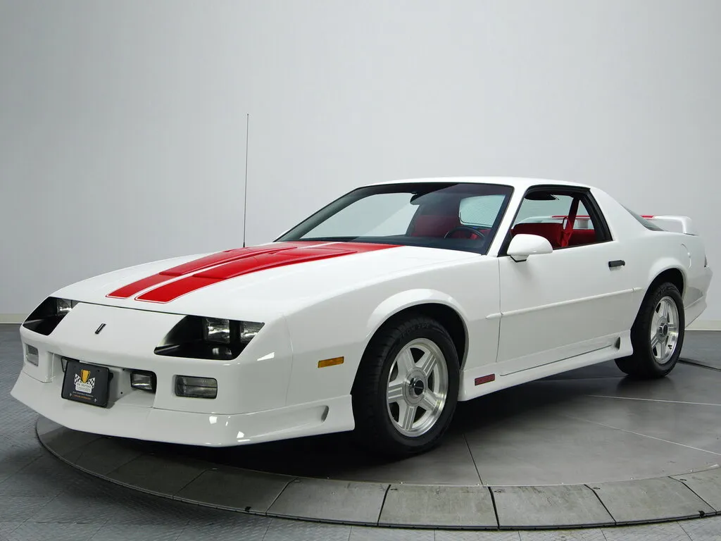 Chevrolet Camaro 2-й рестайлинг 1990, лифтбек, 3 поколение (02.1990 - 08.1992)