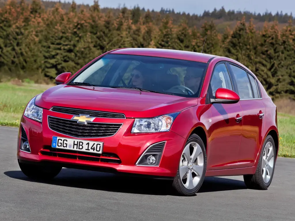 Chevrolet Cruze рестайлинг 2012, хэтчбек 5 дв., 1 поколение, J300 (06.2012 - 10.2015)