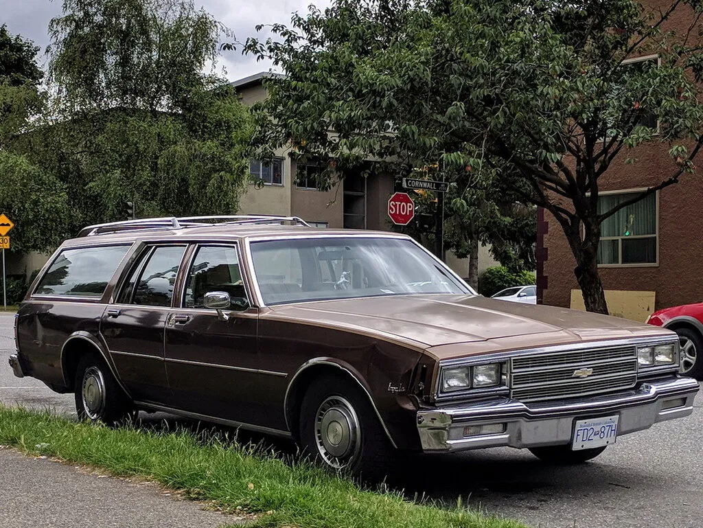Chevrolet Impala 4-й рестайлинг 1980, универсал, 6 поколение (10.1980 - 09.1982)