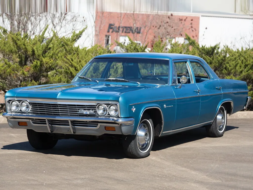Chevrolet Impala рестайлинг 1965, седан, 4 поколение (10.1965 - 09.1966)