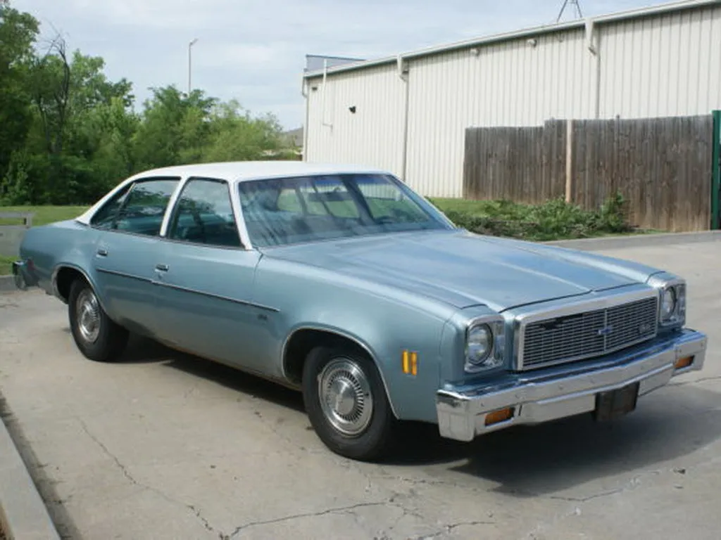 Chevrolet Malibu 1972, седан, 3 поколение (09.1972 - 10.1977)