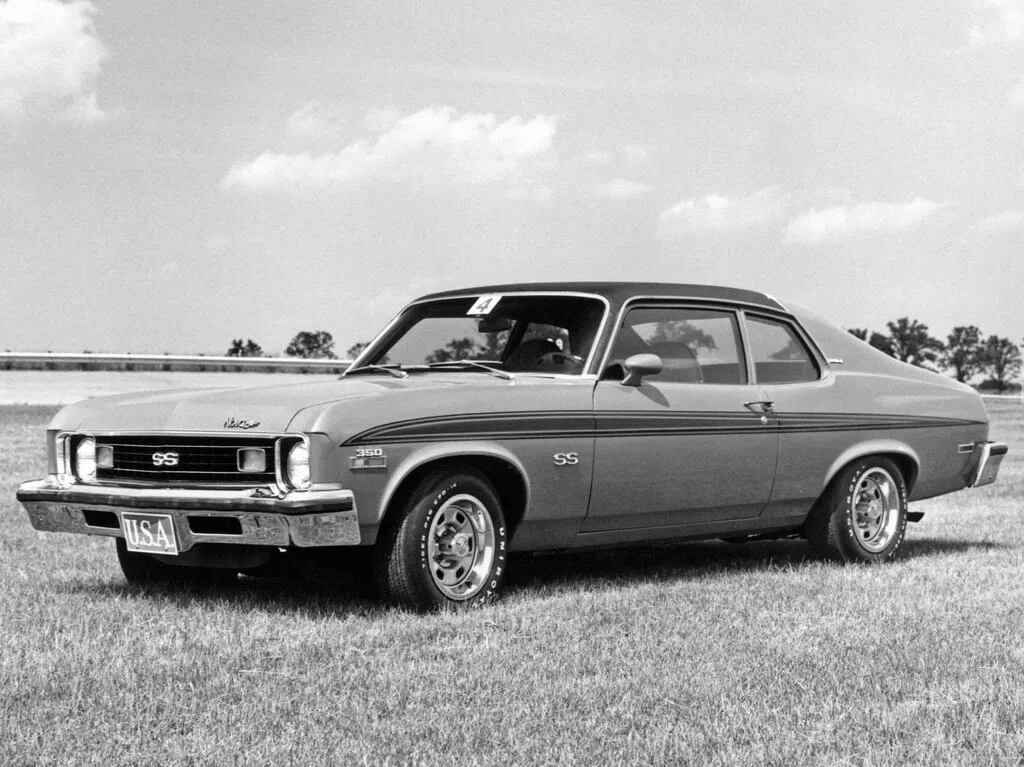 Chevrolet Nova 2-й рестайлинг 1972, хэтчбек 3 дв., 3 поколение (09.1972 - 09.1974)