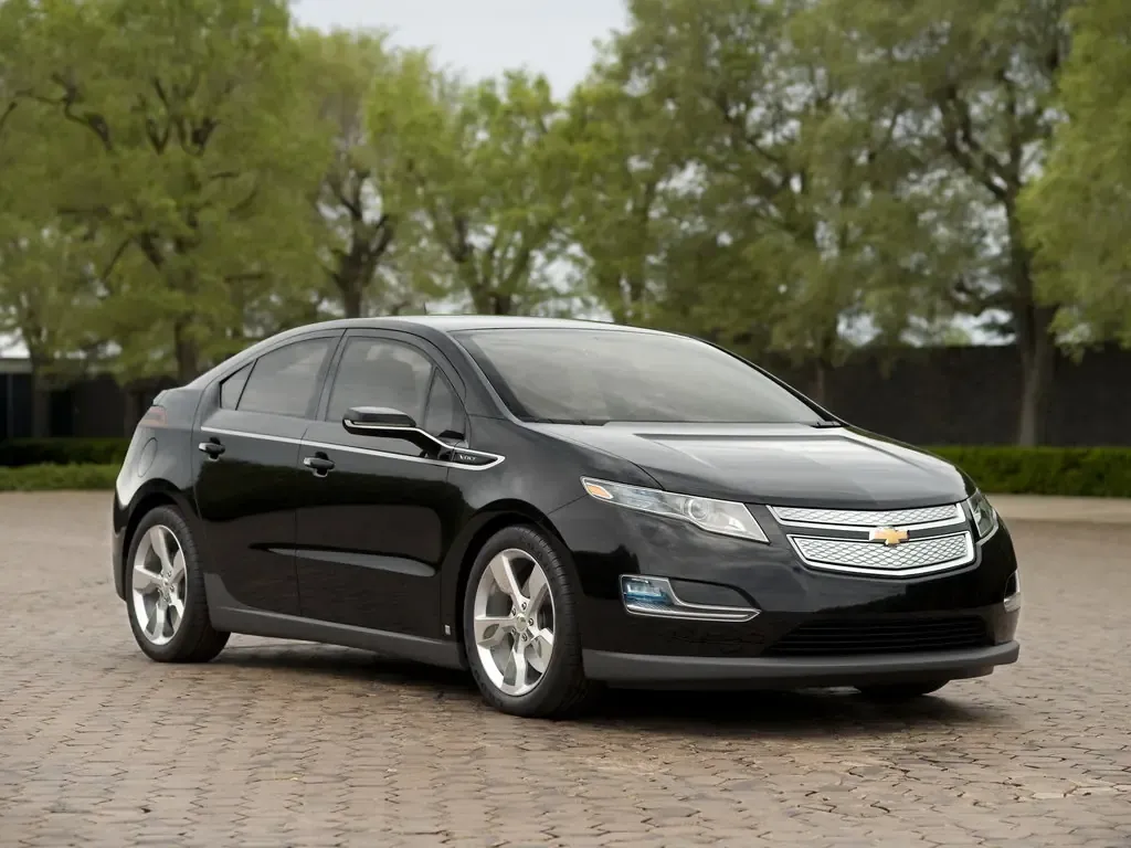 Chevrolet Volt 2010, лифтбек, 1 поколение (11.2010 - 06.2015)