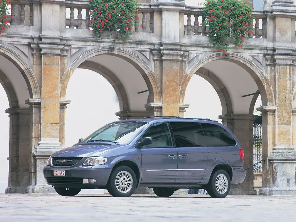 Chrysler Grand Voyager 2000, минивэн, 4 поколение (09.2000 - 05.2004)