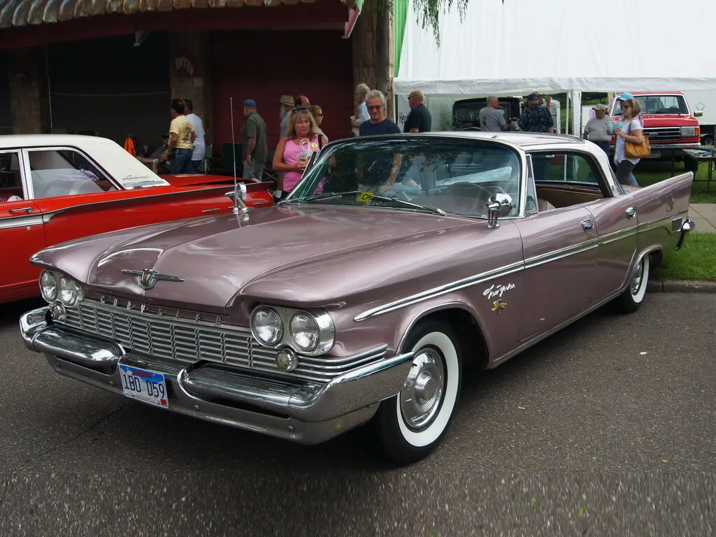 Chrysler New Yorker 2-й рестайлинг 1958, седан, 5 поколение, MC3 (11.1958 - 10.1959)