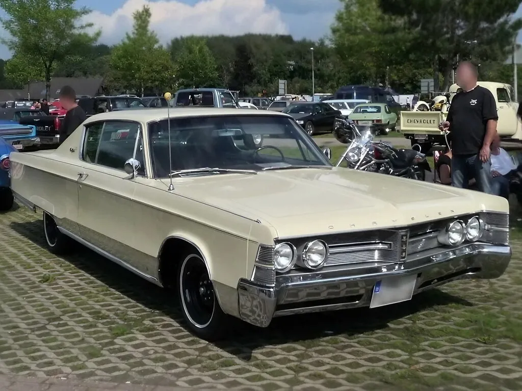 Chrysler New Yorker 2-й рестайлинг 1966, купе, 7 поколение, CC3-H (10.1966 - 09.1967)