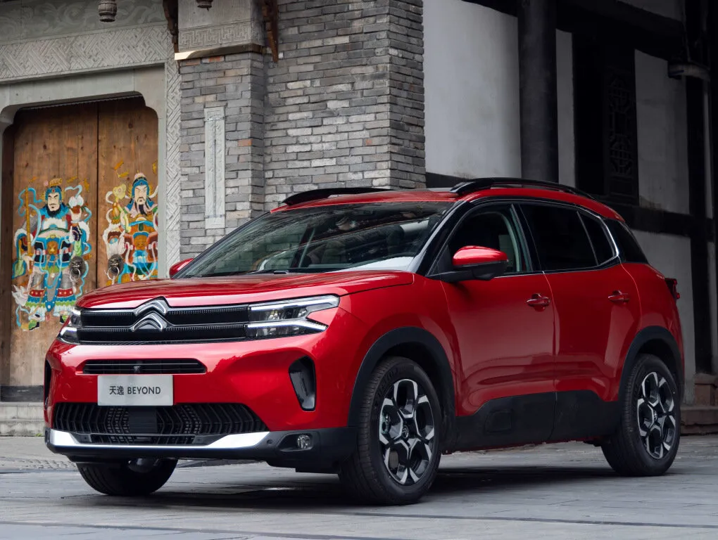 Citroen C5 Aircross рестайлинг 2022, джип/suv 5 дв., 1 поколение (01.2022 - н.в.)