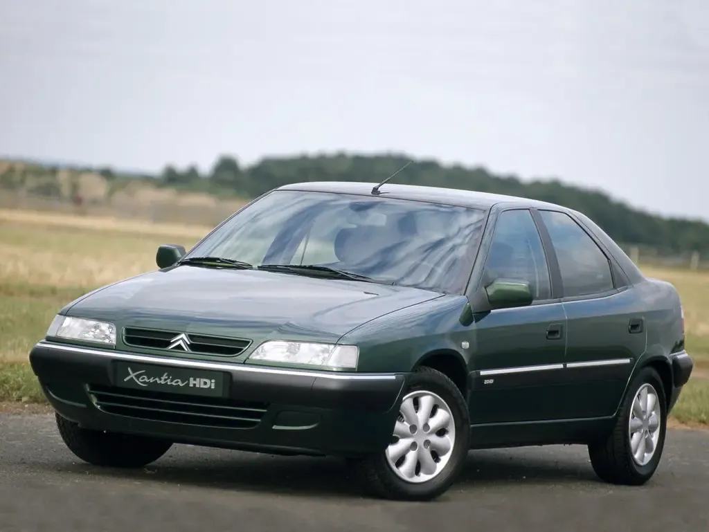 Citroen Xantia рестайлинг 1997, седан, 1 поколение (12.1997 - 10.2002)