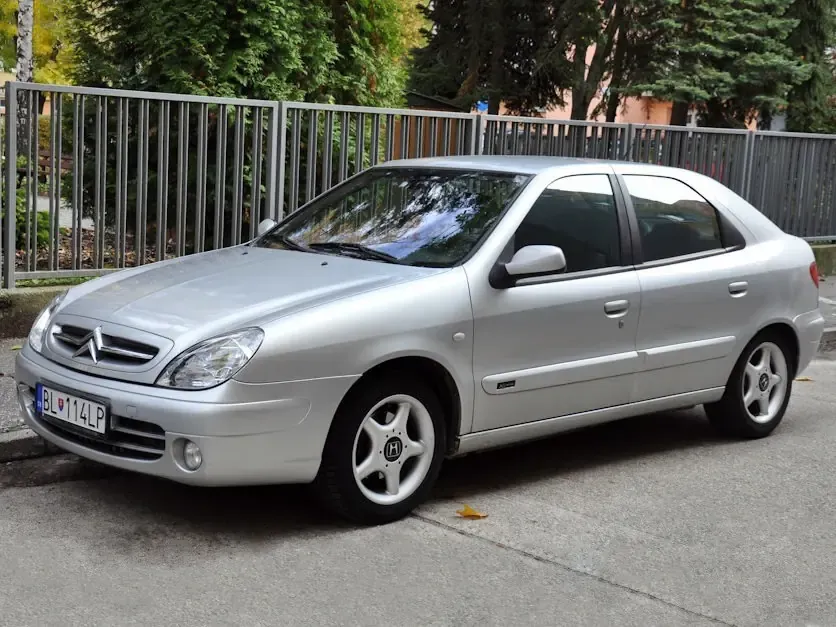Citroen Xsara 2-й рестайлинг 2003, хэтчбек 5 дв., 2 поколение (03.2003 - 09.2004)