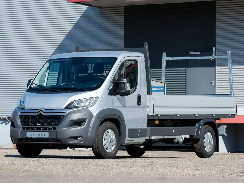 Citroen Jumper рестайлинг 2014, бортовой грузовик, 2 поколение (12.2014 - 04.2022)