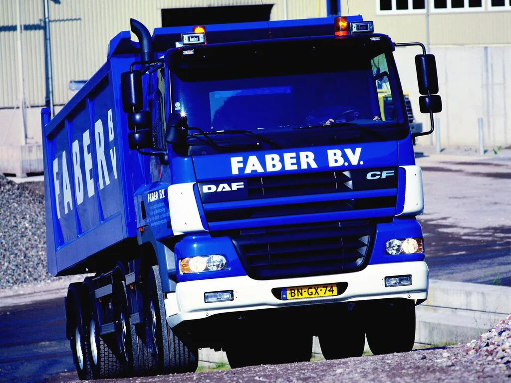 DAF CF 8x4 2002, шасси, 1 поколение (01.2002 - 05.2005)