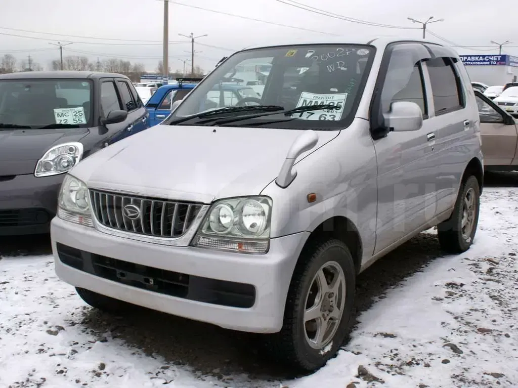 Daihatsu Terios Lucia 2002, джип/suv 5 дв., 1 поколение (01.2002 - 08.2003)