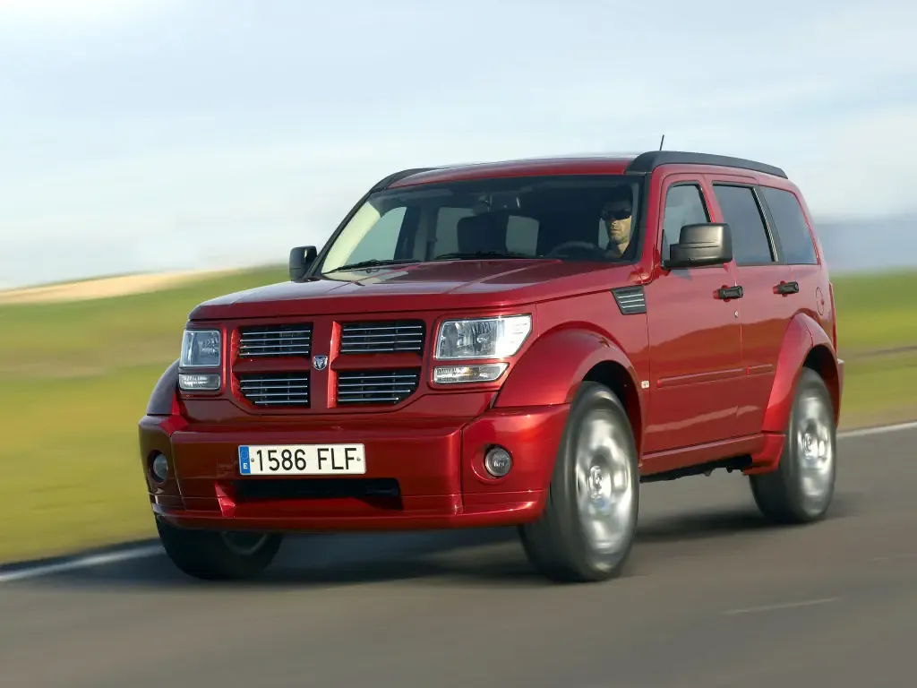 Dodge Nitro 2006, джип/suv 5 дв., 1 поколение (08.2006 - 12.2011)