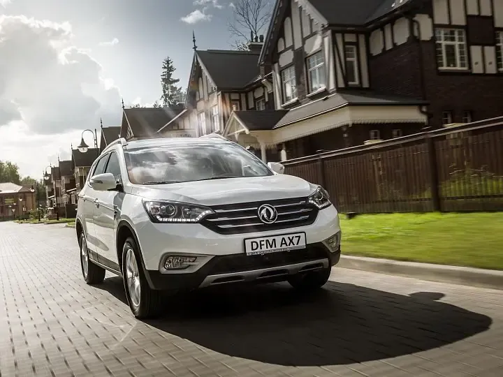 Dongfeng AX7 2015, джип/suv 5 дв., 1 поколение (01.2015 - 06.2021)