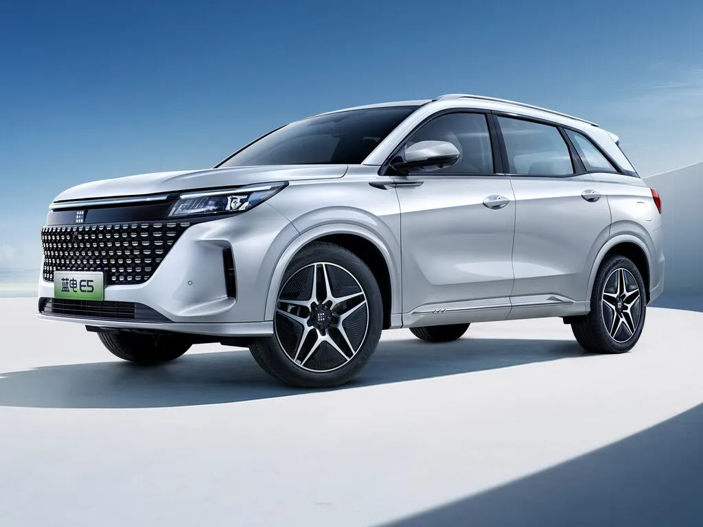 Dongfeng Landian E5 2022, джип/suv 5 дв., 1 поколение (12.2022 - 10.2024)