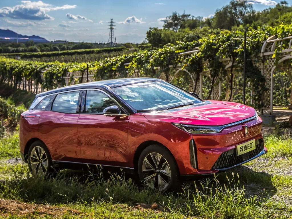 FAW Bestune E01 2020, джип/suv 5 дв., 1 поколение (09.2020 - 01.2024)