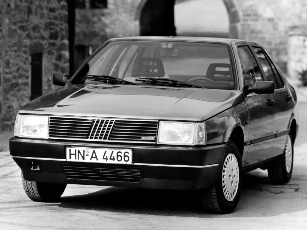 Fiat Croma 1985, лифтбек, 1 поколение (12.1985 - 12.1990)