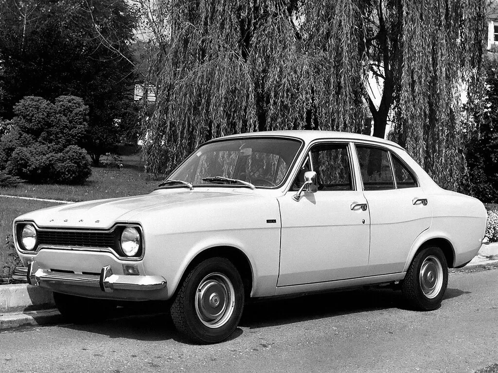 Ford Escort 1969, седан, 1 поколение (09.1969 - 10.1974)