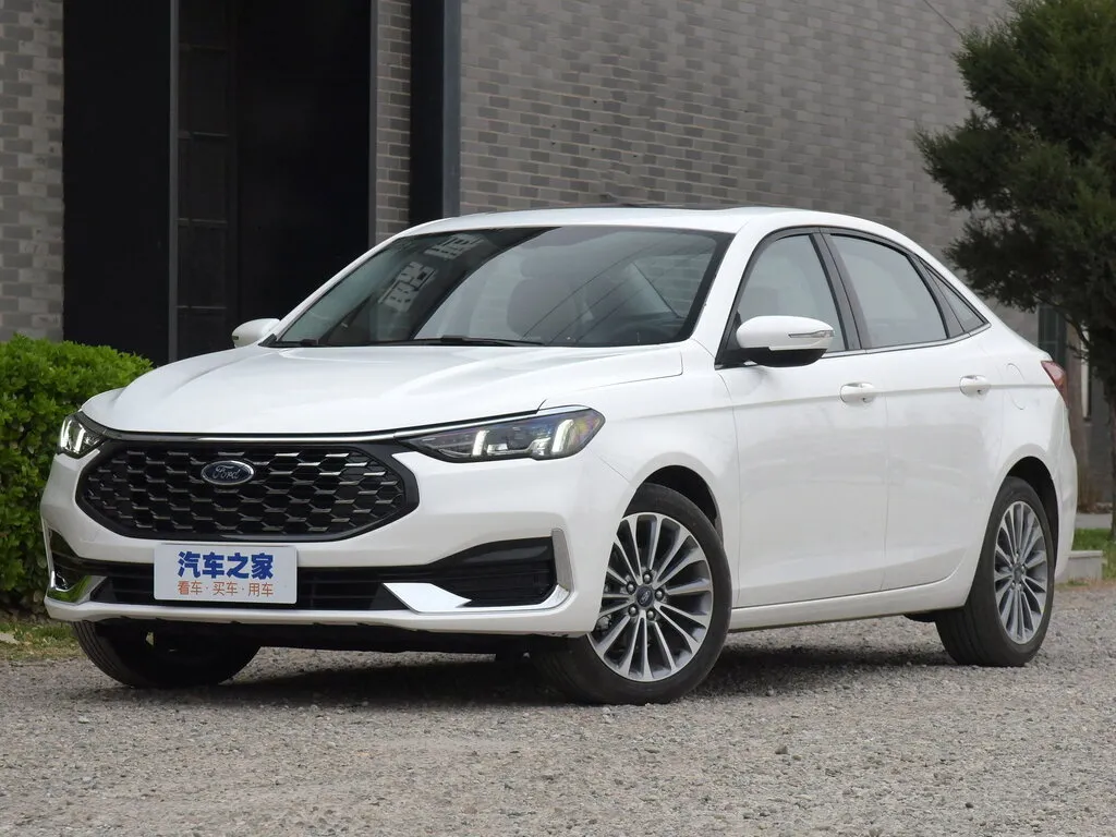 Ford Escort 2-й рестайлинг 2021, седан, 7 поколение (05.2021 - 07.2023)