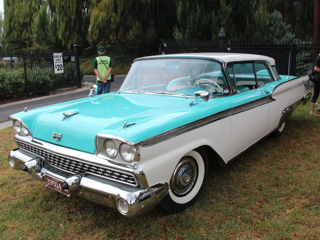 Ford Fairlane 2-й рестайлинг 1958, купе, 2 поколение (10.1958 - 10.1959)