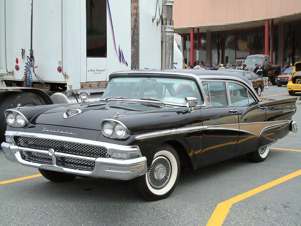 Ford Fairlane рестайлинг 1957, седан, 2 поколение (11.1957 - 10.1958)