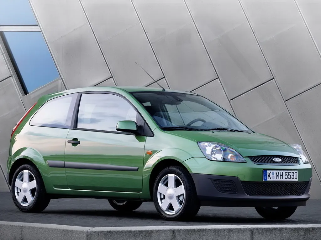 Ford Fiesta рестайлинг 2005, хэтчбек 3 дв., 5 поколение (10.2005 - 08.2008)
