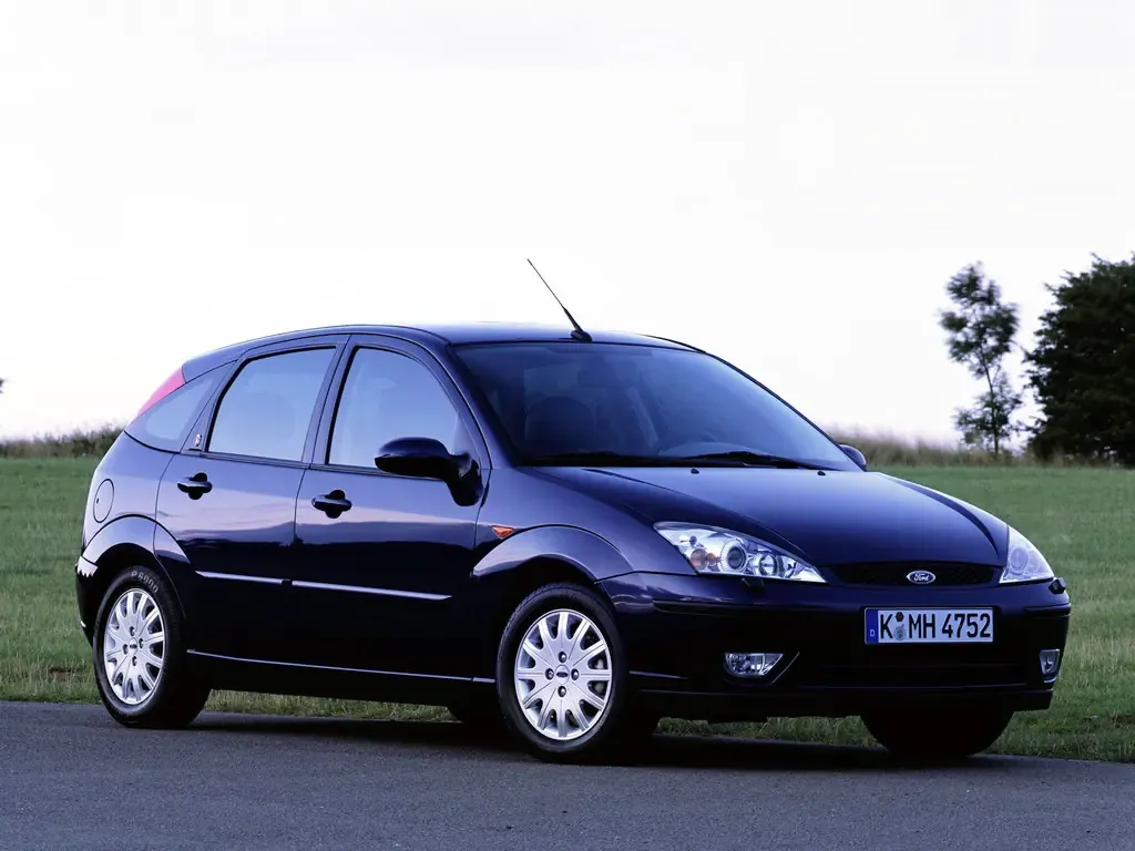Ford Focus рестайлинг 2001, хэтчбек 5 дв., 1 поколение, I (10.2001 - 09.2004)